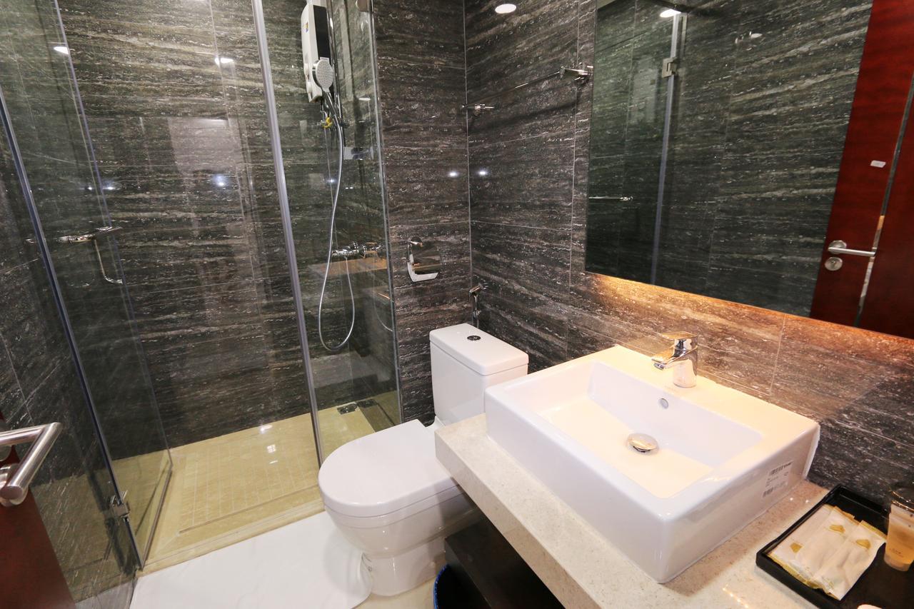 Eastland Hotel & Apartment Phnom Penh Ngoại thất bức ảnh