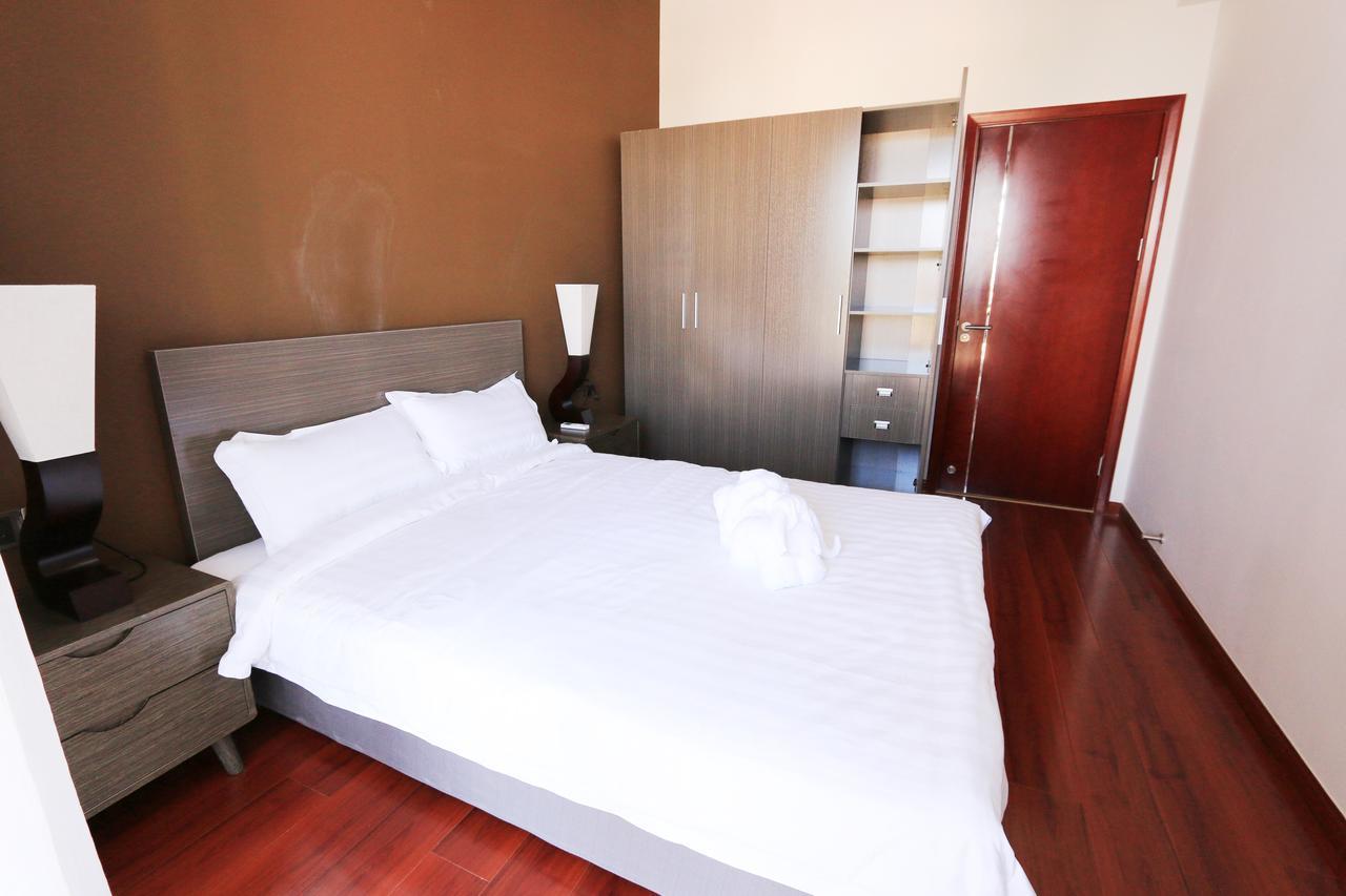 Eastland Hotel & Apartment Phnom Penh Ngoại thất bức ảnh