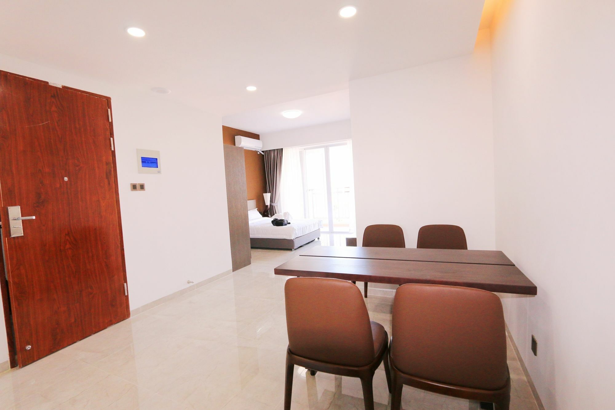 Eastland Hotel & Apartment Phnom Penh Ngoại thất bức ảnh