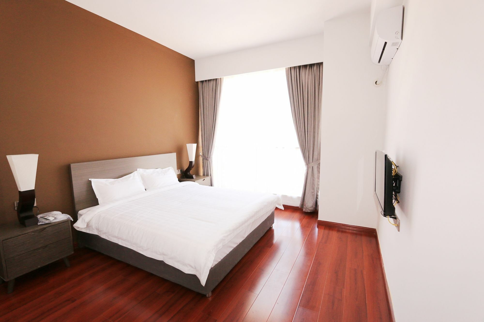 Eastland Hotel & Apartment Phnom Penh Ngoại thất bức ảnh