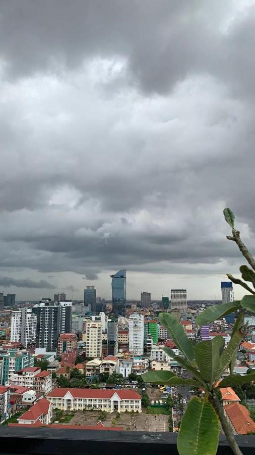 Eastland Hotel & Apartment Phnom Penh Ngoại thất bức ảnh